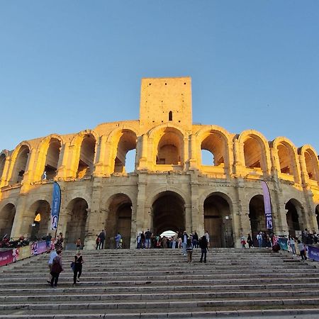 Capucines, Un Jardin Secret Dans Le Centre Historique Lejlighed Arles Eksteriør billede