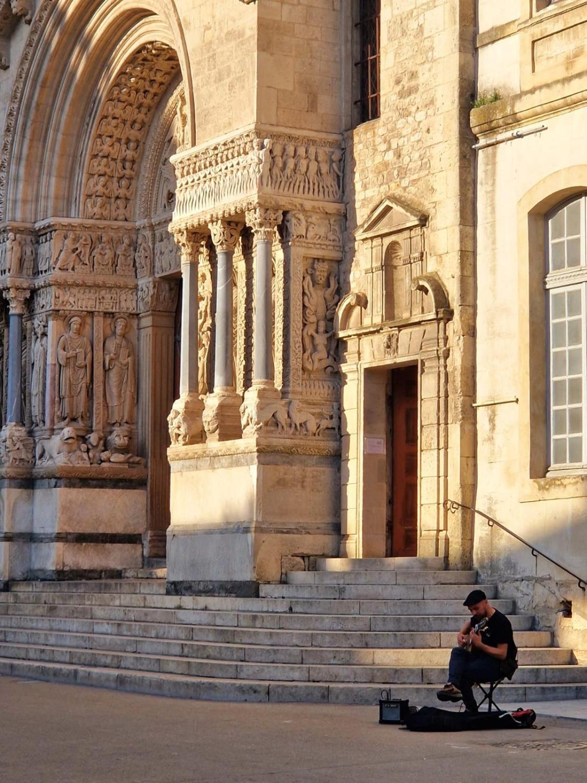 Capucines, Un Jardin Secret Dans Le Centre Historique Lejlighed Arles Eksteriør billede